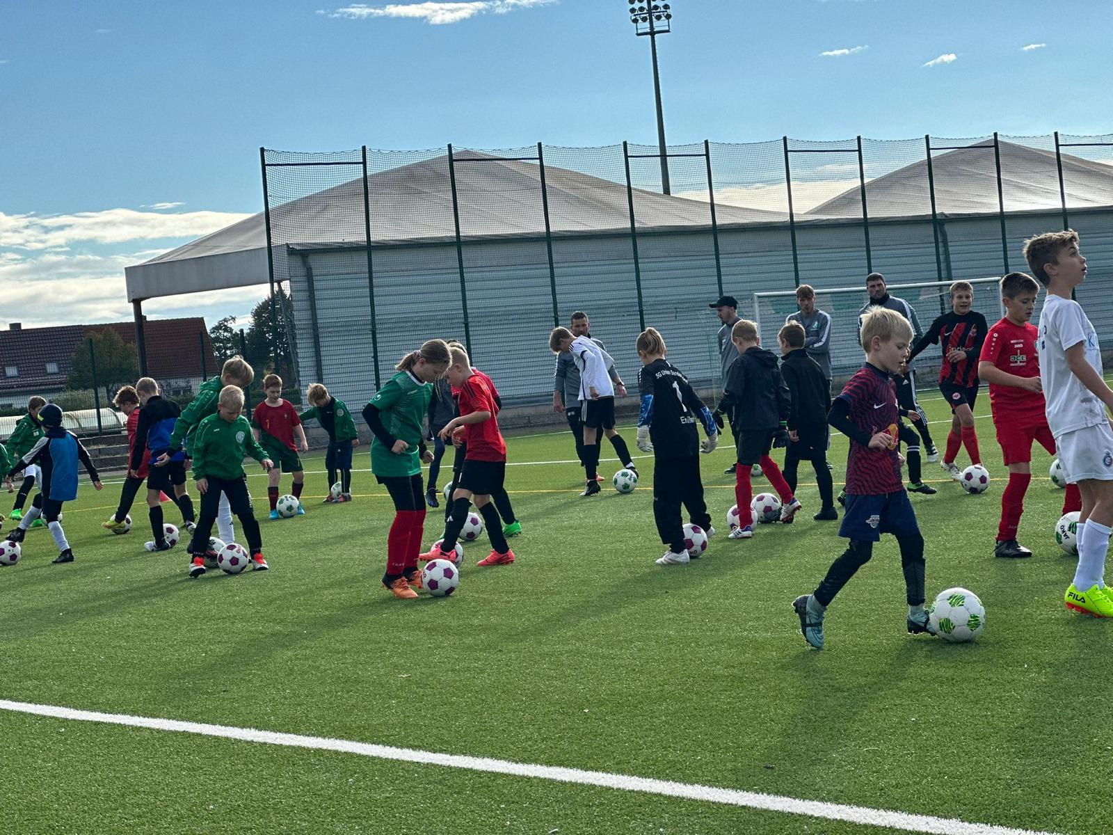 Fußbälle beim Fördertraining der Fußballschule Ballkünstler